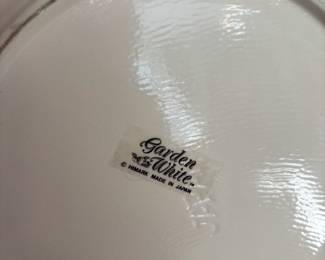 Himark Garden White Ceramic Soup Tureen