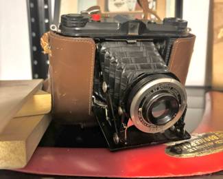 1940s Agfa Ansco B2 Speedex Junior Folding Camera