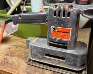 Black & Decker U-240 Deluxe Finishing Sander