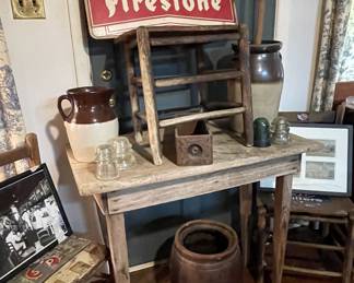 Primitive table & chairs 