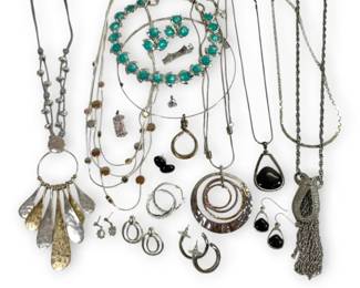 Unsigned SilverToned Costume Jewelry