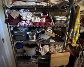 Assorted Kitchen Items