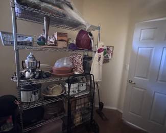 Assorted Kitchen Items