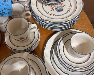 Set of everyday China 