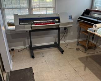 Vinyl Cutter and Sig Maker