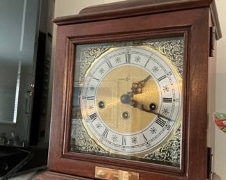 Mantle clock