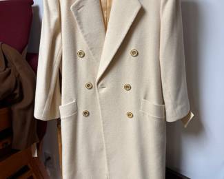 Neiman Marcus 100% cashmere ladies full length coat