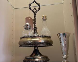 Vintage Cruet set, vase