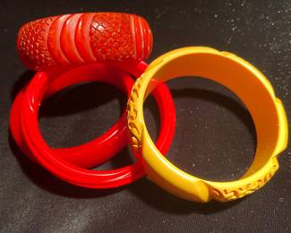 Variety of  vintage bakelite bracelets
