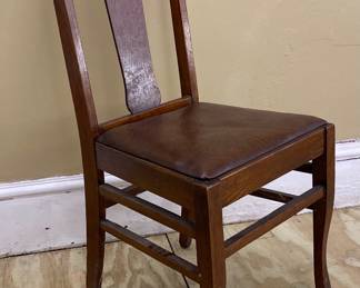 Vintage wood chair w/leather seat