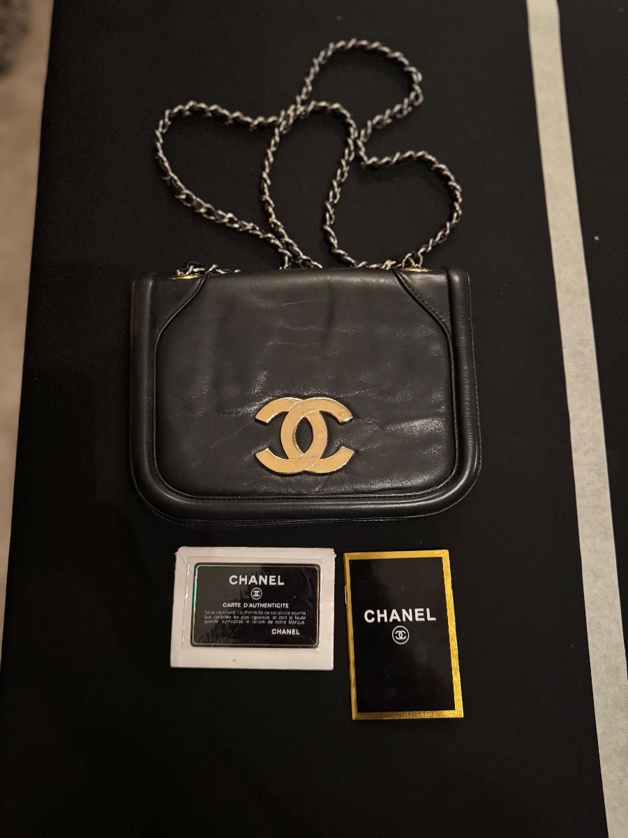 CHANEL CROSSBODY  HANDBAG