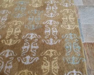 Area rug