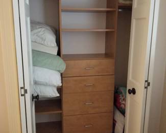 Closet system