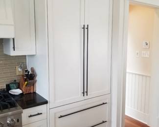 Thermador counter-depth refrigerator Model T361T71NNP/ 25