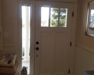 Entry door with side light - interior view