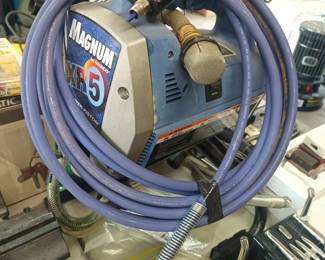 Magnum airless paint sprayer