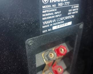 Yamaha NS-777 speaker pair