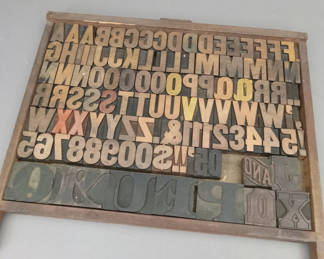 Lot 136: Antique Hamilton Printer's Letterpress Tray & Type