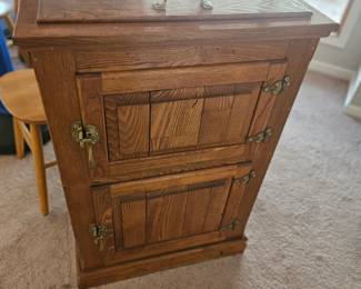 REPRODUCTION ICE BOX $100.00