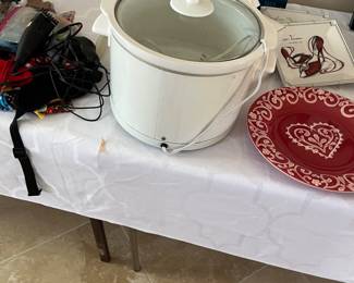 CROCK POT