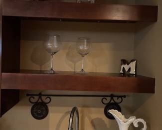 BAR GLASSES & DECOR