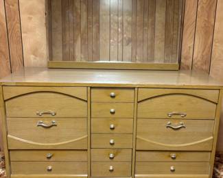 Retro Dresser W/ Mirror 