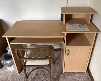 Petite Size Computer Desk 