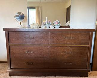 MCM Dresser w/ Mirror 