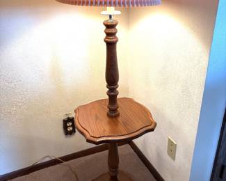 Floor Lamp w/ Integrated Side Table 