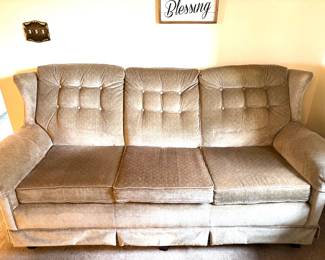 Vintage Sofa w/ Tufted Back Cushions 