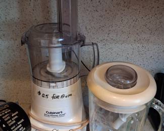 Cuisinart combo blender and foos processor