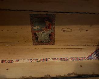 #65 - $90 - Bombe traveling trunk missing straps 30lx16dx21h