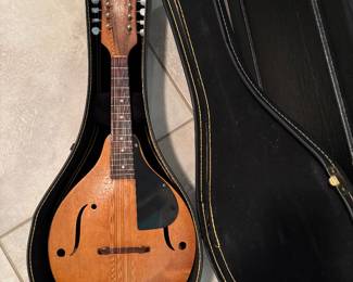 #83 - $125 - Acoustic mandolin 8 string in hard case