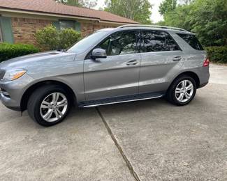 2014 Mercedes Benz M Class - $7,800 - VIN #4GDA5HBXEA326161 - 168987 miles- V6 3.6L all service records from Centennial Imports & Pensacola Imports