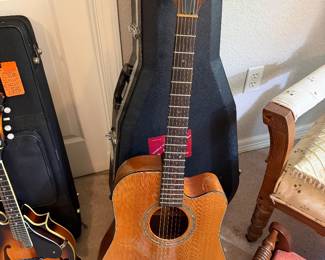 93B - $975 - Tacoma Guitar DM-16CE4 with case
