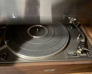 #49 - $100 - Pioneer turntable
