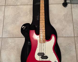 #85 - $150 - Lyon 4 string bass guitar by Washburn #3020331