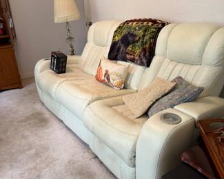 #34 - $200 - Cream recliner sofa electric 7ftlx38dx39t