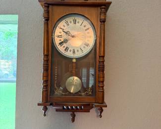 #51 - $80 - Wall clock battery operated 11wx26t
