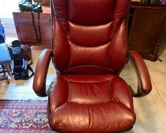 #52 - $80 - Burgundy leatherette office chair 
