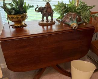 #35 - $140 - Mahogany drop leaf table 35wx48lx28
