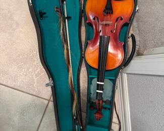 #75 - $80 - Violin in case made in China