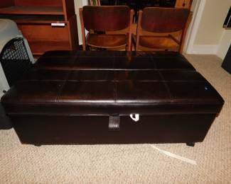 LEATHER TWIN BED SLEEPER SOFA