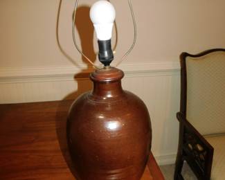 VINTAGE POTTERY LAMP