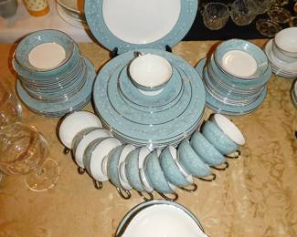 SYRACUSE MINUET CHINA