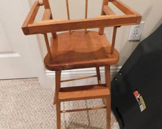 VINTAGE HIGH CHAIR