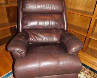 LEATHER RECLINER