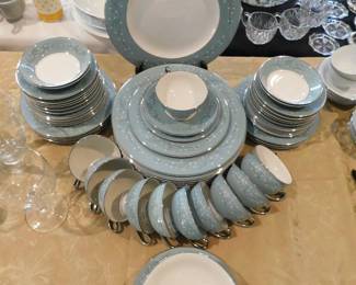 SYRACUSE MINUET CHINA