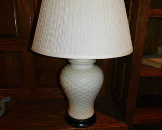 VINTAGE CELADON BASKET WEAVE LAMP