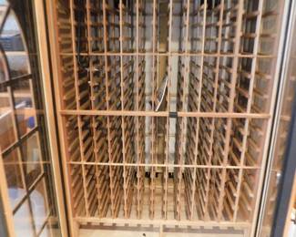 VINOTHEQUE WINE 500 BOTTLE CELLAR NEEDS RECHARGING